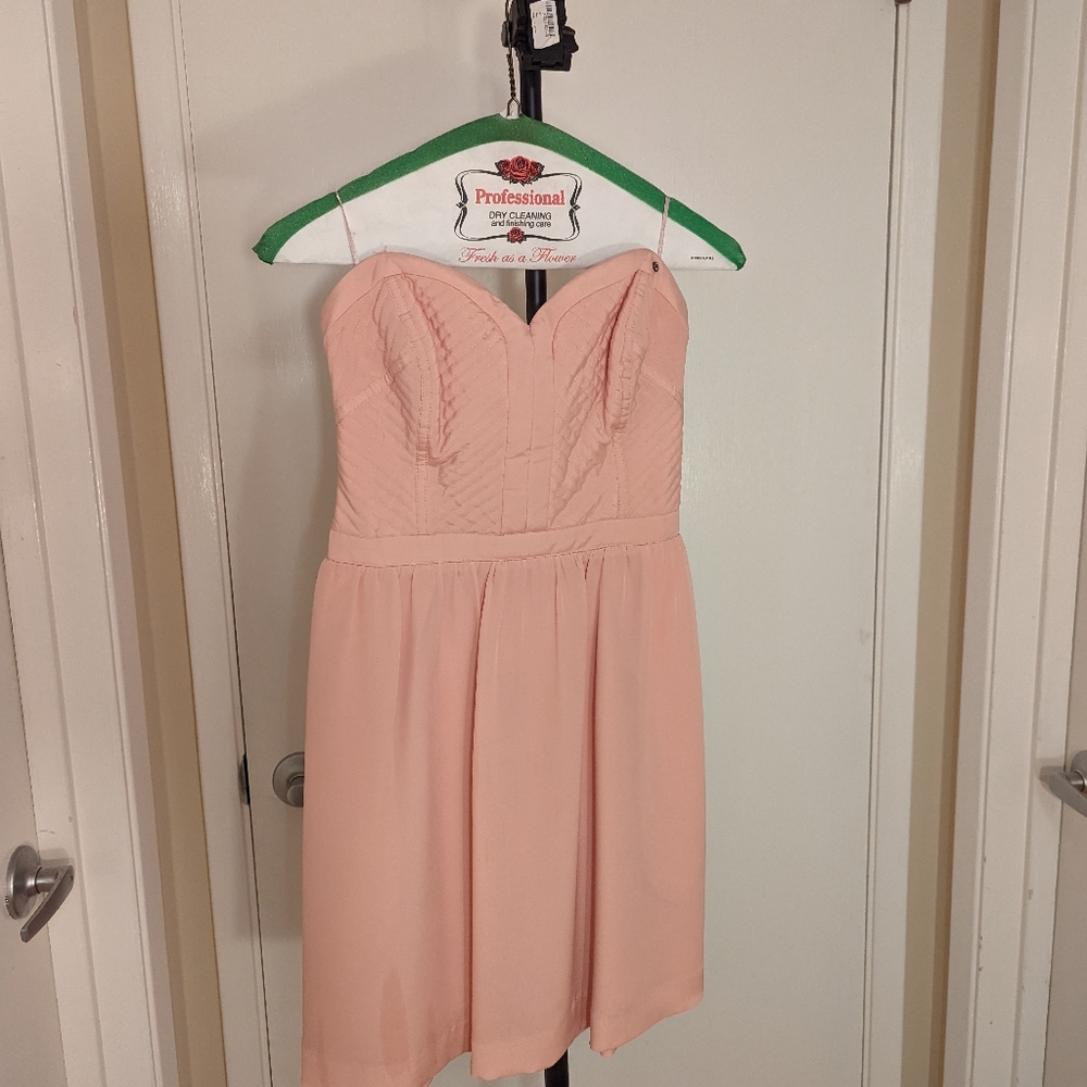 Small Strapless Guess Pink Dress
